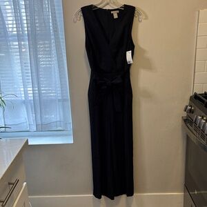 H&M Black Sleeveless Jumpsuit Small